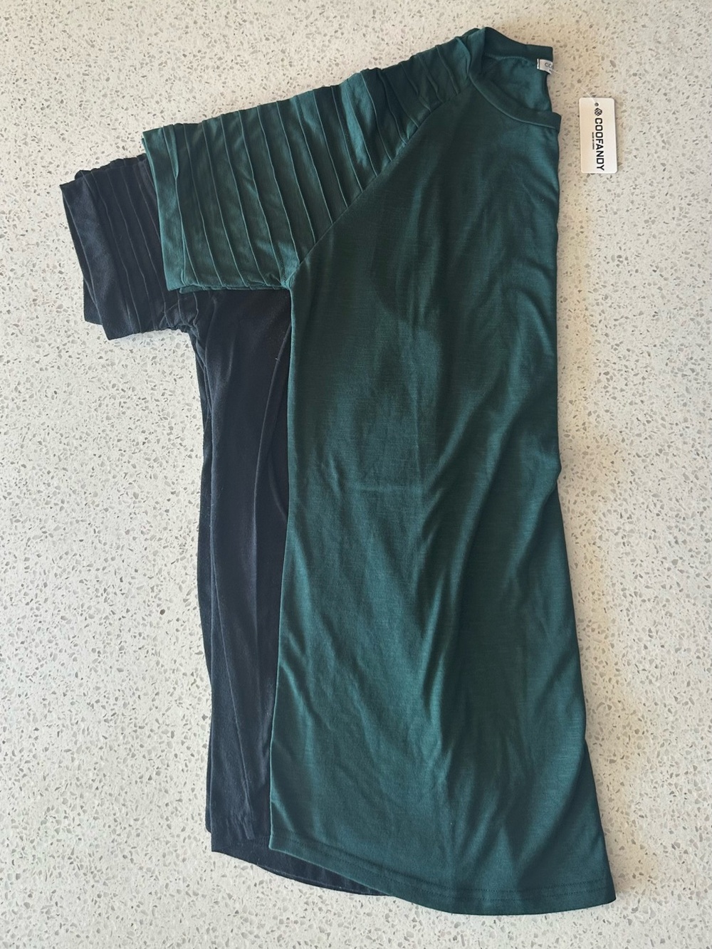 (Set of 2) Good American Green & Black Ribbed Sleeve Midi Dress